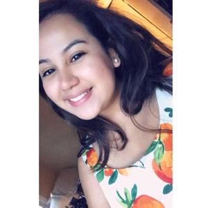 Meet your Posher, Rebeca